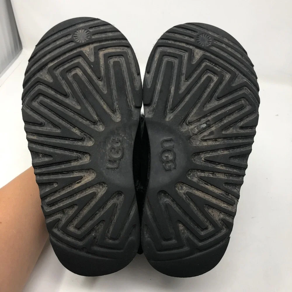 Ugg Bailey Bow Tie Boot Black Faux Fur Lined Girls 11 Winter Cozy